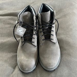 Timberland men’s gray suede boots size 13